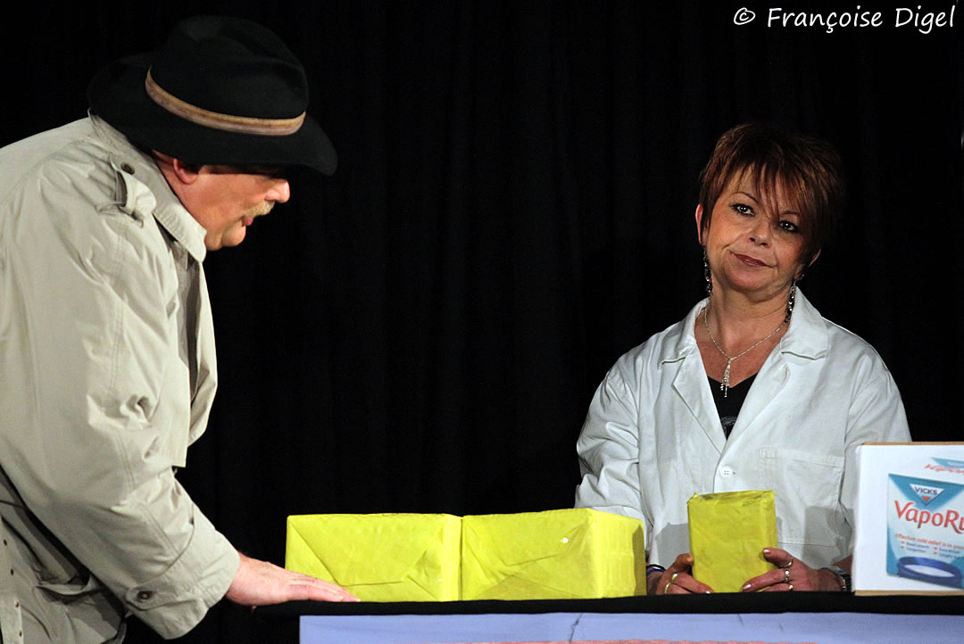 Jean Marie MOSSER et Brigitte RISCH dans ''’E paeckel Capotle’’ 